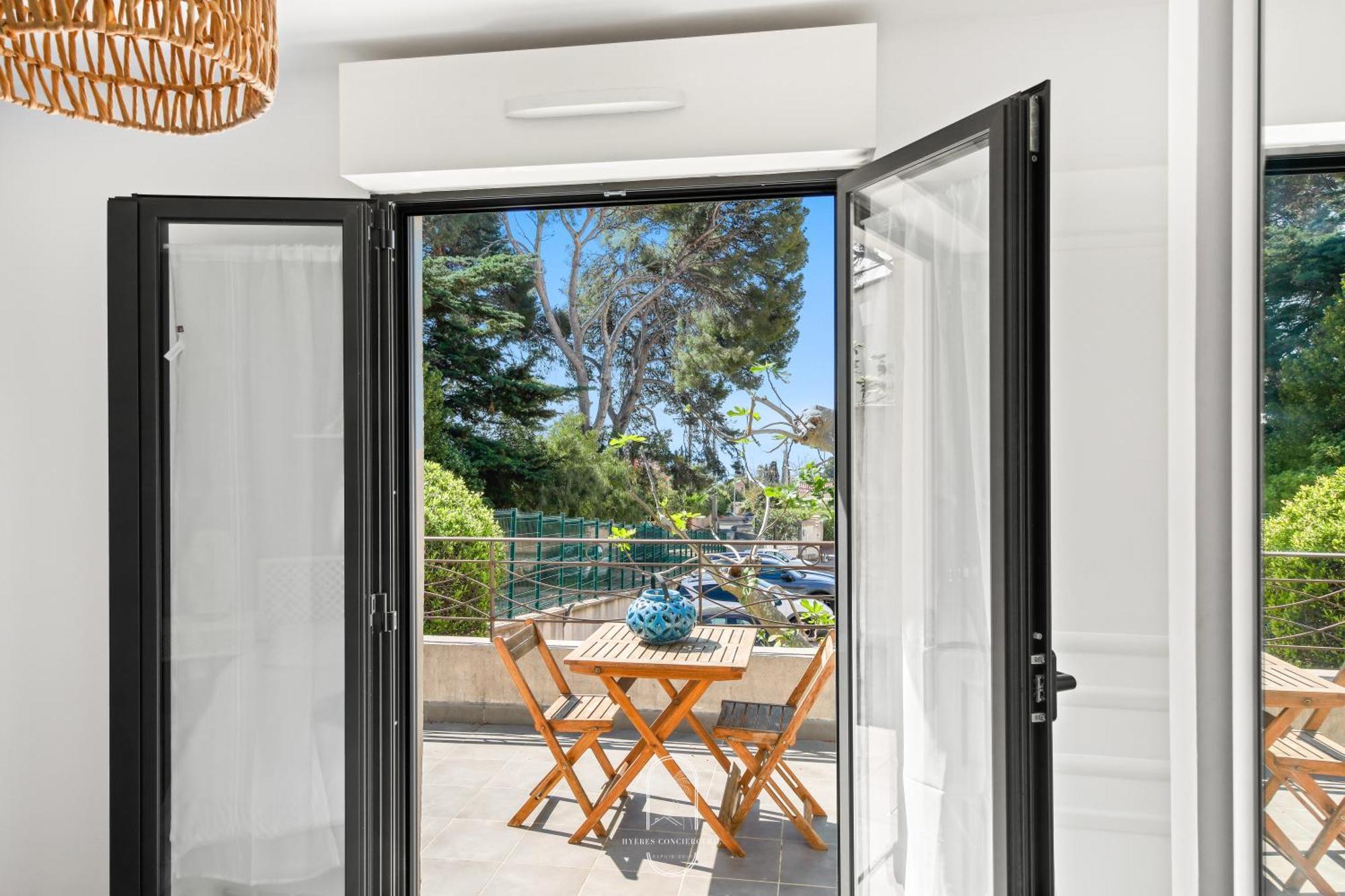 Maisonnette Saona Vue Mer Plages 800M Wifi Clim Pk By Hc Carqueiranne Kültér fotó